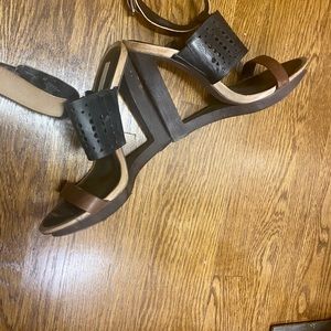 BCBG Stacked heel sandal 4in heel